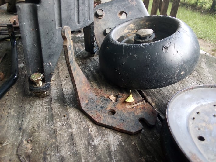 disassembling mower deck