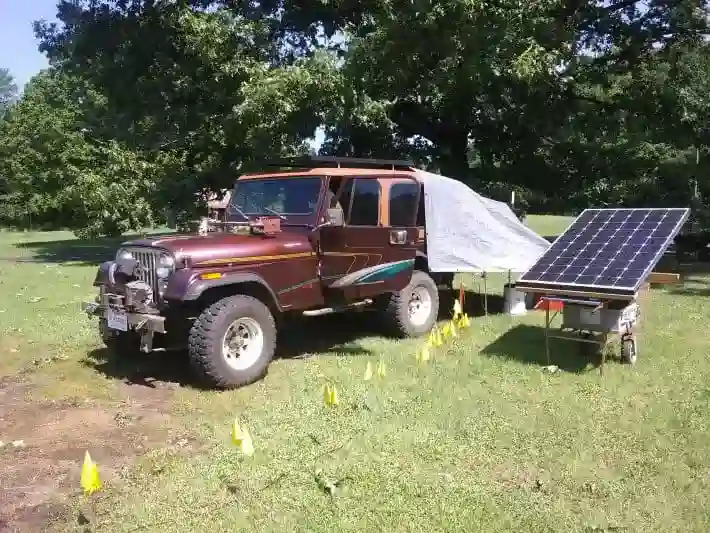 jeep cj7 solar powered radio station